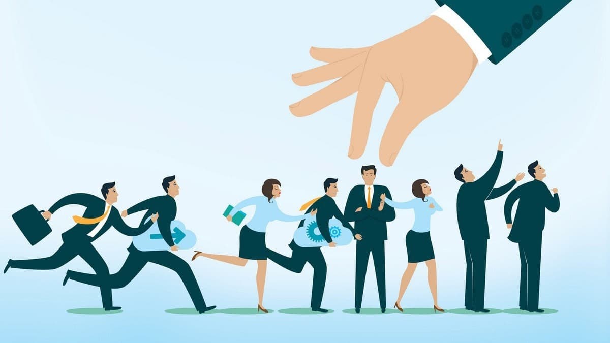 TẠI SAO SINH VIÊN RA TRƯỜNG KHÔNG CÓ VIỆC LÀM MÀ DOANH NGHIỆP LẠI TUYỂN KHÔNG RA NGƯỜI ? - TỪ KẾT QUẢ CHỈ SỐ HẠNH PHÚC DOANH NGHIỆP